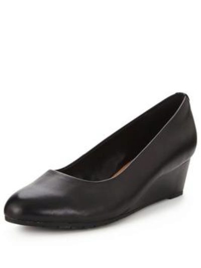 Clarks Vendra Bloom Low Wedge Shoe